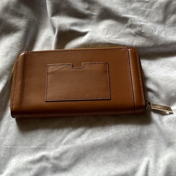 Kate Spade Large Brown Leather Continental Zip Wallet.   LE - Picture 3 of 11